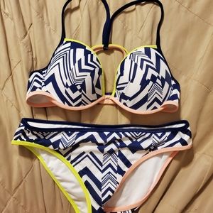 Victorias Secret Bikini 34D Top L Bottom